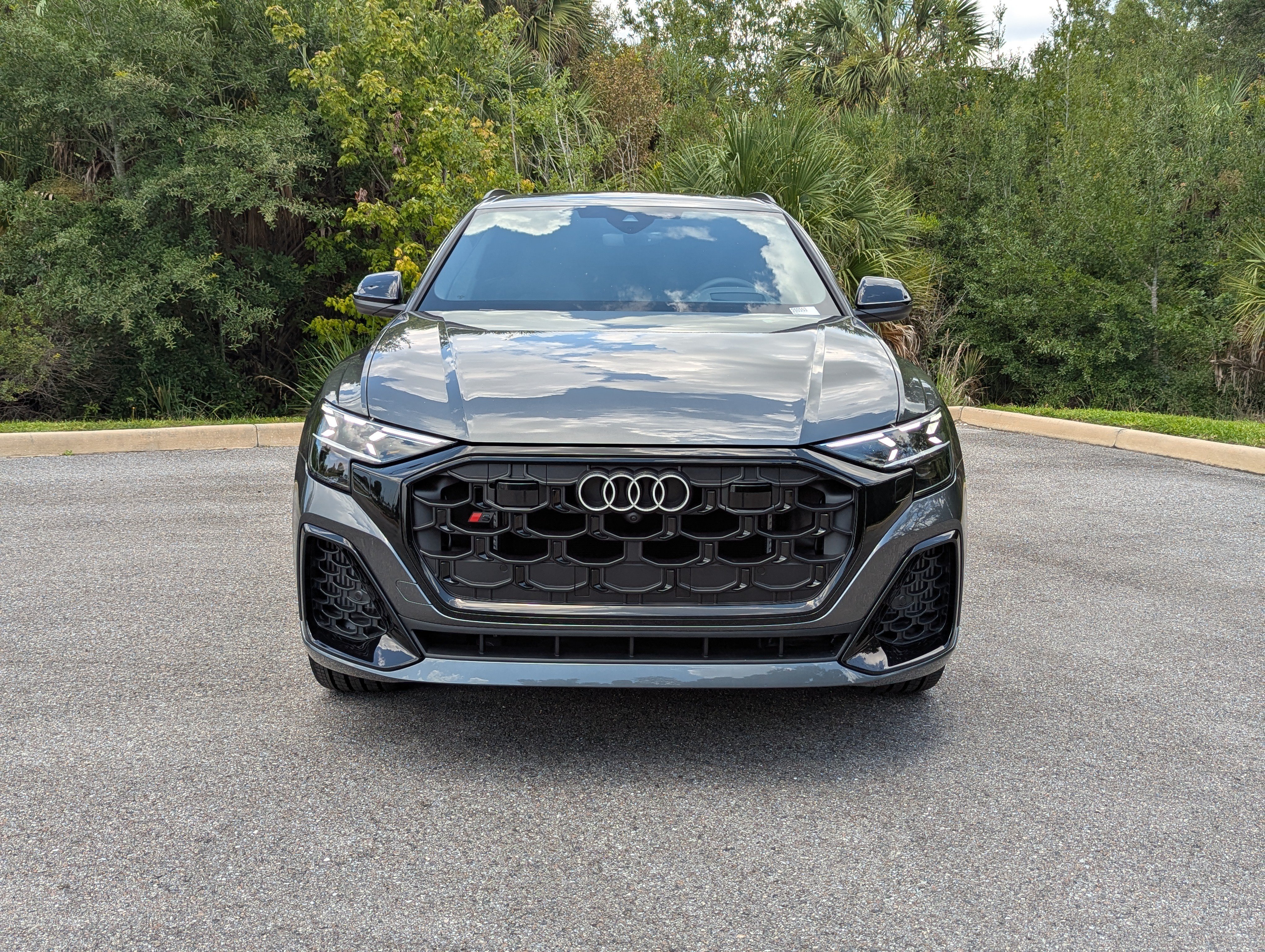 New 2026 Audi SQ8 Prestige AWD/4WD image 2