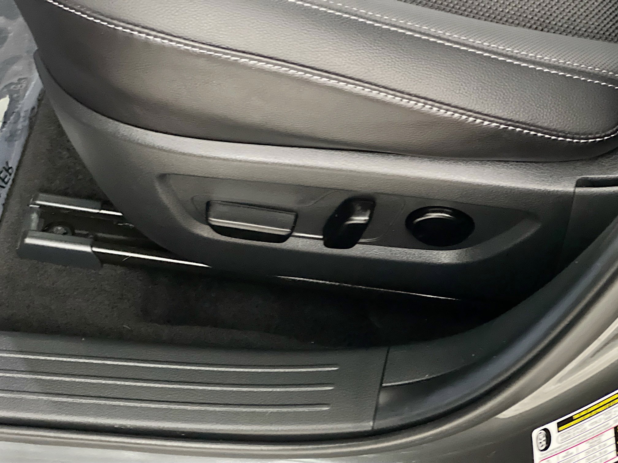 Used 2025 MAZDA CX-50 AWD 2.5 S w/ Weather Package image 16