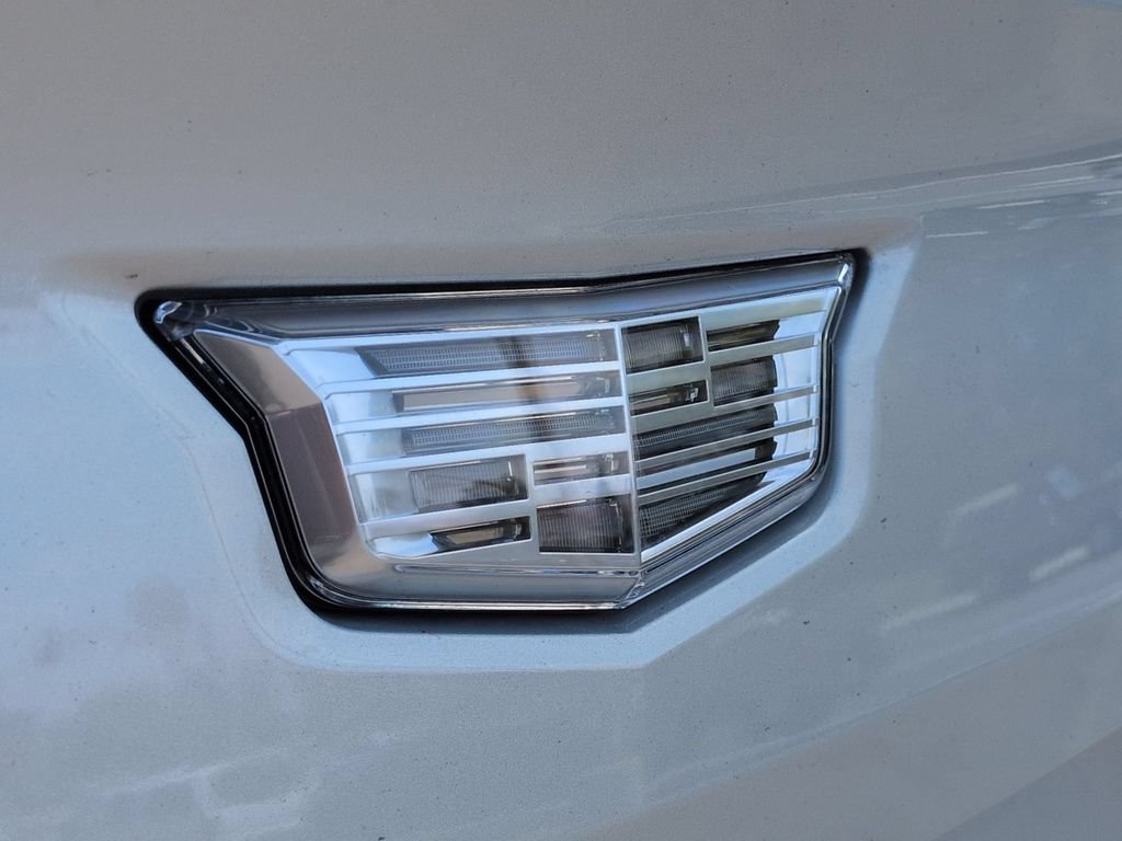 Certified 2025 Cadillac Escalade IQ Luxury 2 AWD/4WD image 32