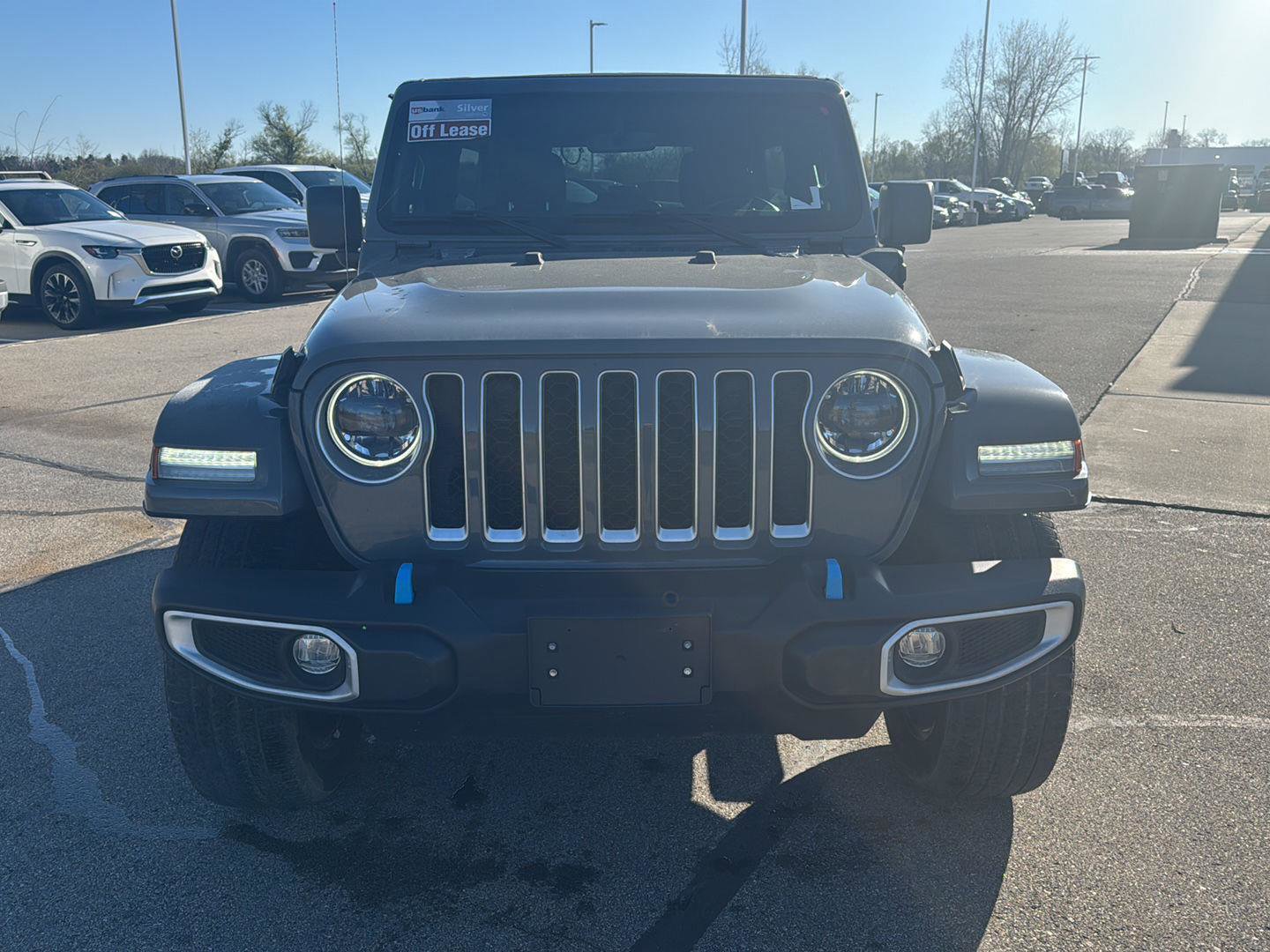 Used 2023 Jeep Wrangler Unlimited Sahara w/ Cold Weather Group AWD/4WD image 8