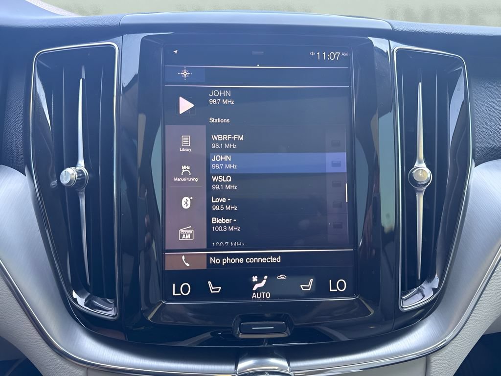 Used 2018 Volvo XC60 T6 Momentum w/ Convenience Package AWD/4WD image 15