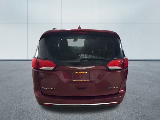 Used 2017 Chrysler Pacifica Platinum image 3