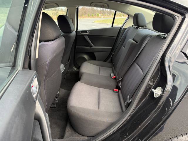 Used 2010 MAZDA MAZDA3 i Touring FWD image 14