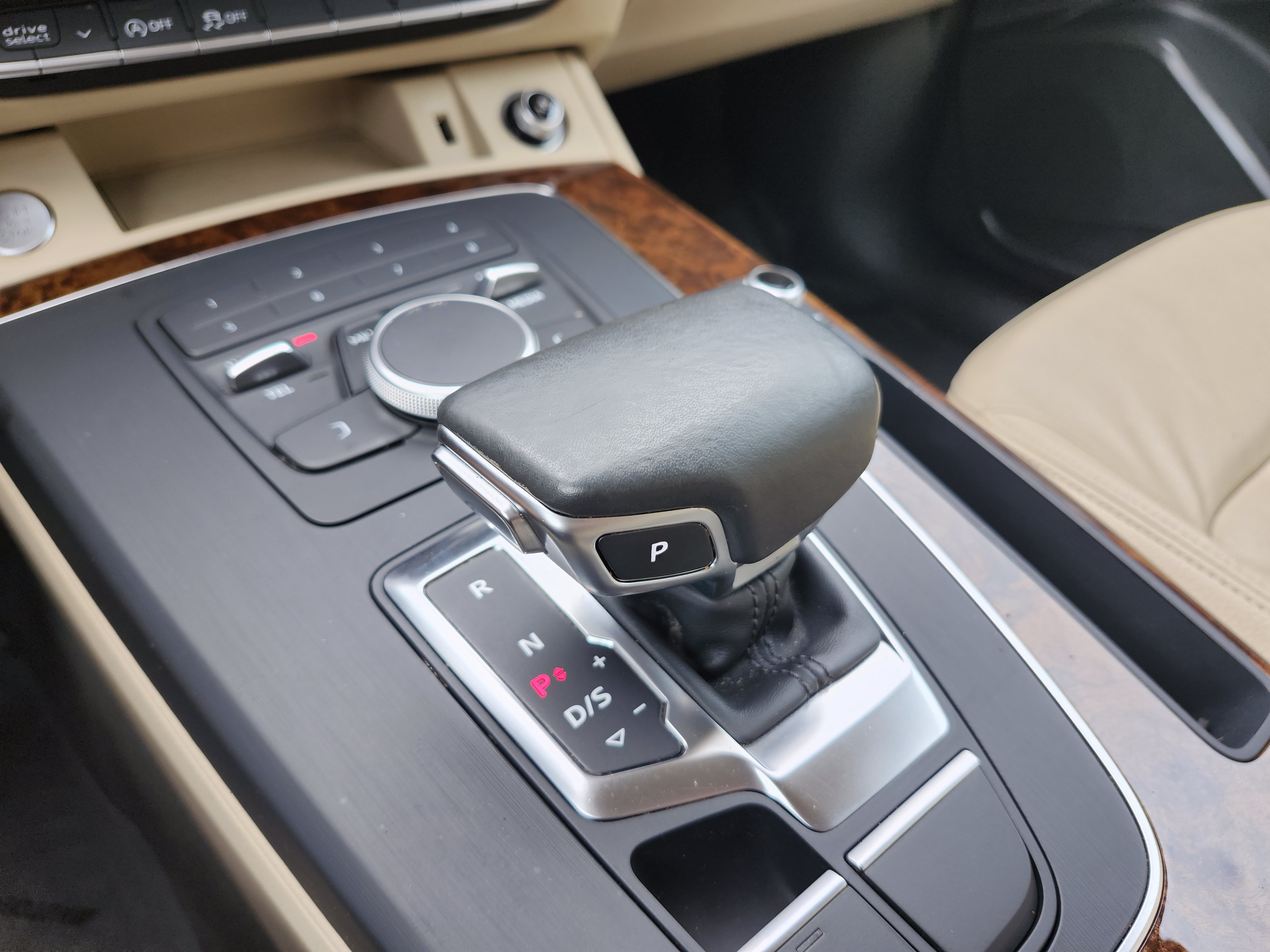 Used 2018 Audi Q5 2.0T Premium AWD/4WD image 33