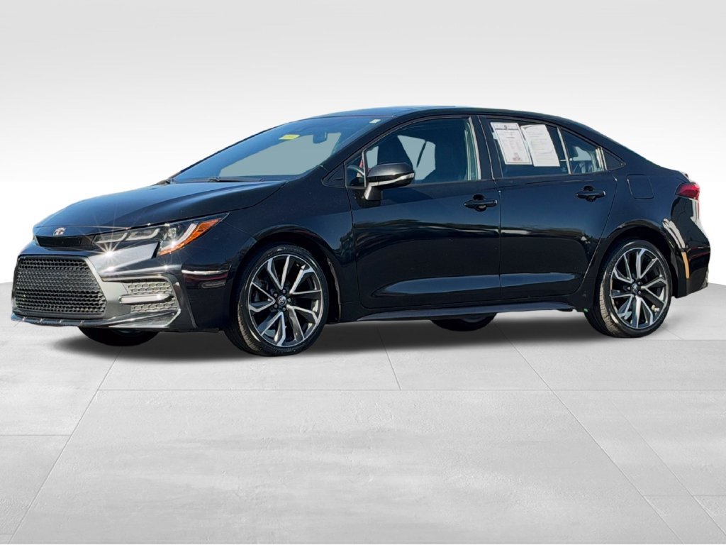 Used 2020 Toyota Corolla XSE FWD image 2