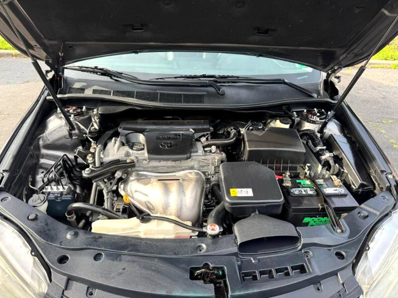 Used 2017 Toyota Camry SE image 20