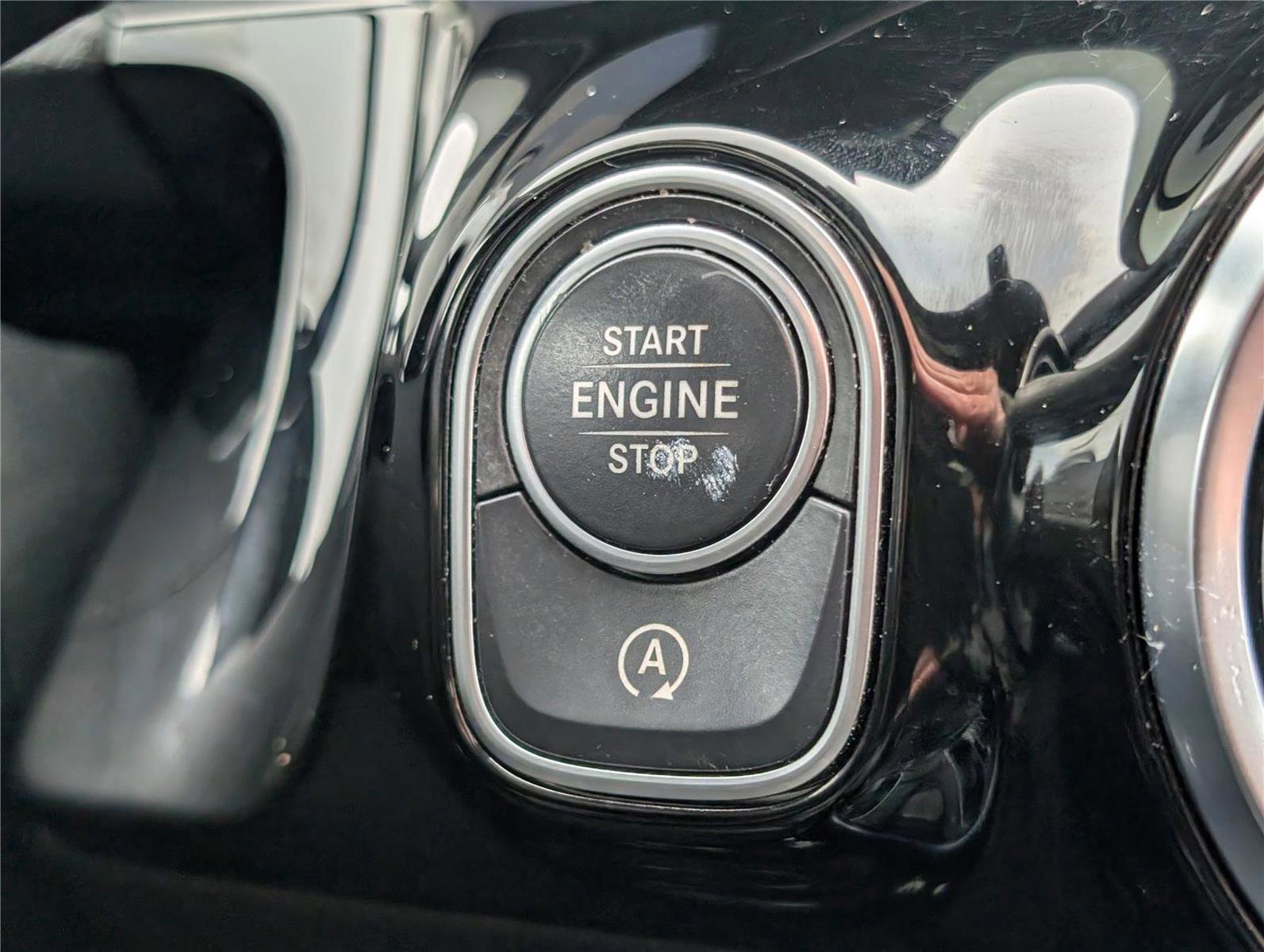 Used 2023 Mercedes-Benz GLA 250 4MATIC w/ AMG Line Exterior image 24