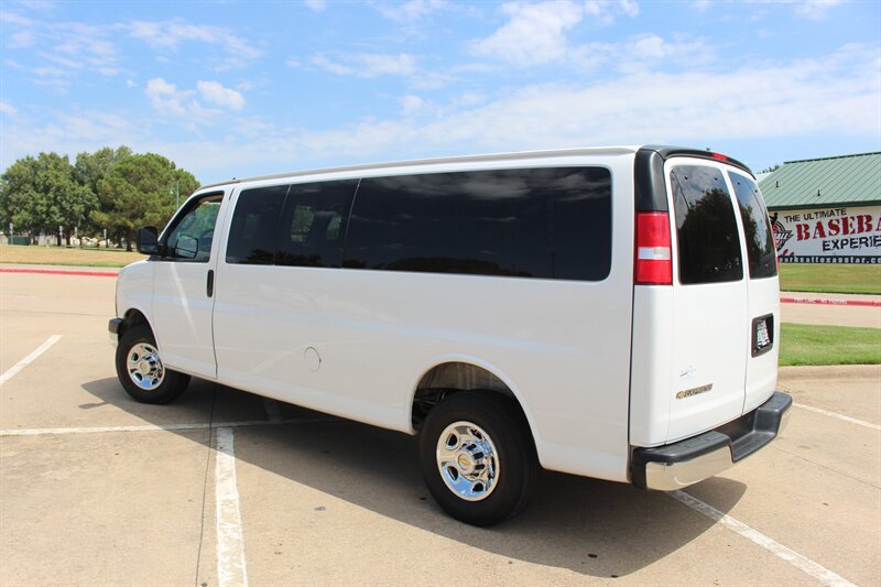 Used 2025 Chevrolet Express 3500 LT w/ LT Preferred Equipment Group RWD image 2