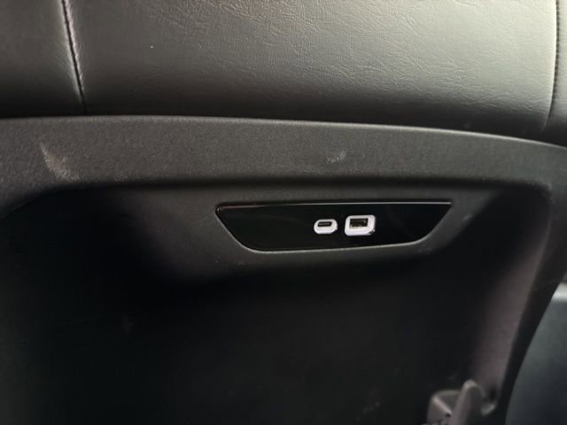 Used 2025 Chrysler Pacifica Limited FWD image 20