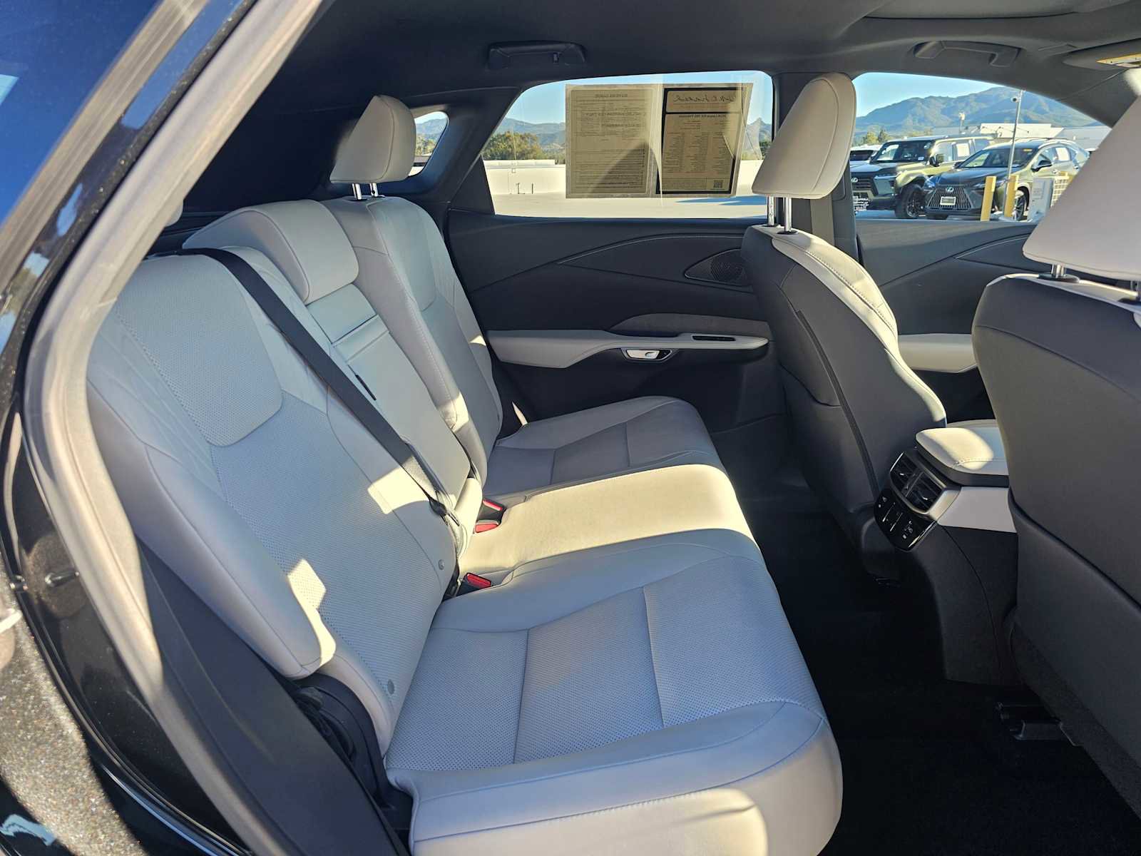 Certified 2024 Lexus RX 350 Premium w/ Accessory Package (Z1) image 12