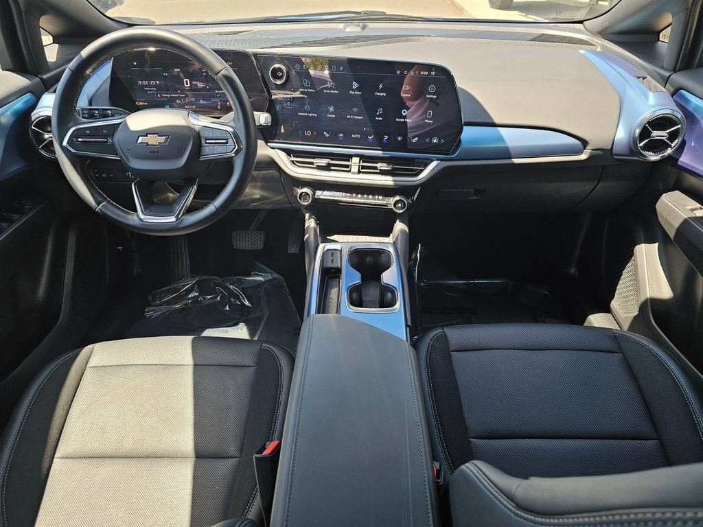 Used 2024 Chevrolet Equinox EV LT FWD image 17