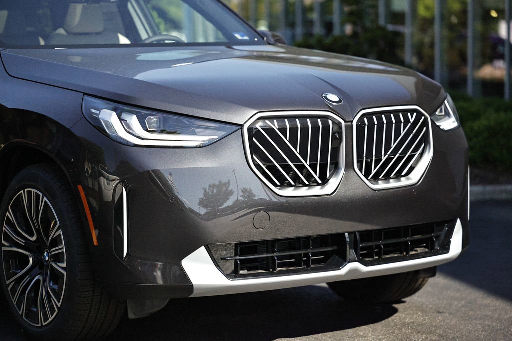 New 2026 BMW X3 xDrive30 w/ Premium Package AWD/4WD image 2