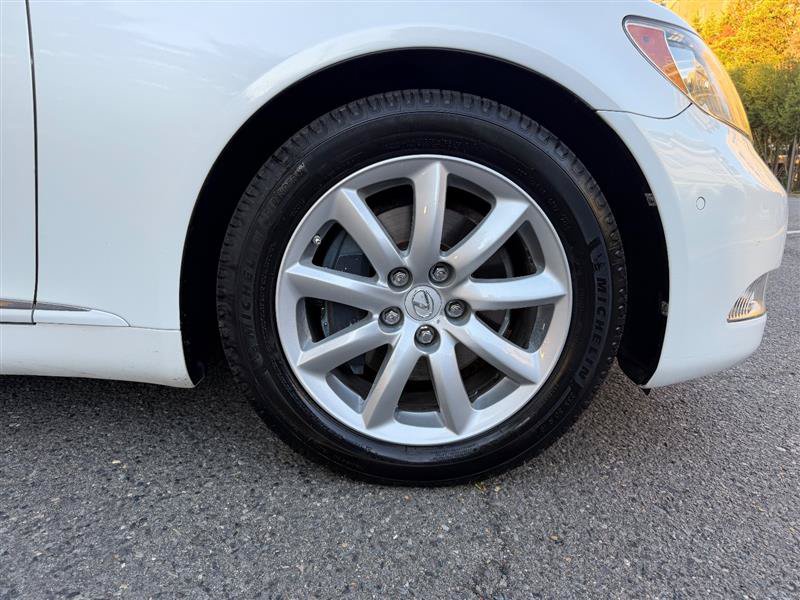 Used 2007 Lexus LS 460 RWD image 18