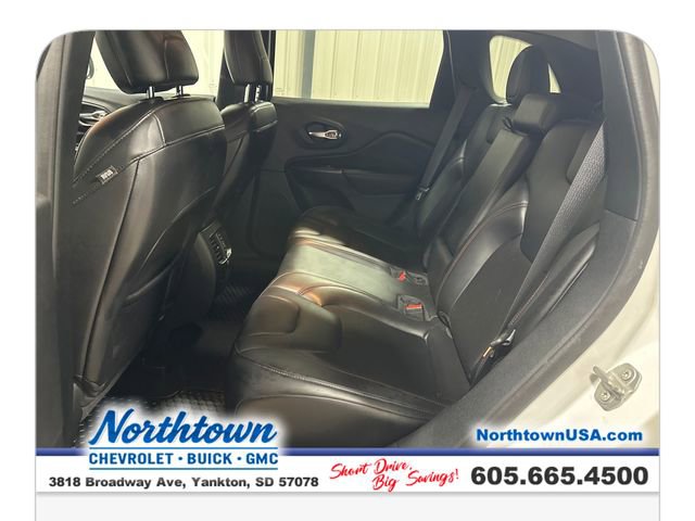 Used 2020 Jeep Cherokee Trailhawk w/ Cold Weather Group AWD/4WD image 25