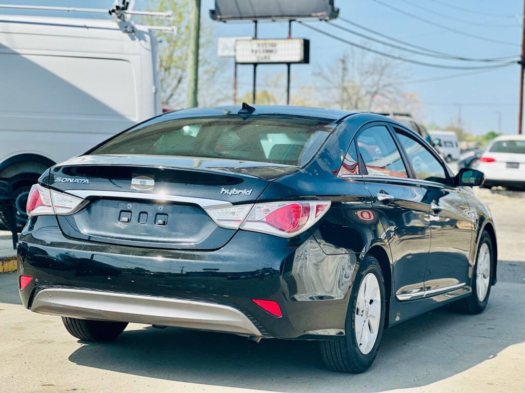 Used 2013 Hyundai Sonata Hybrid image 4