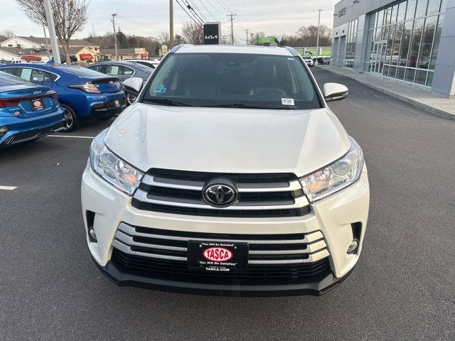 Used 2019 Toyota Highlander XLE image 3