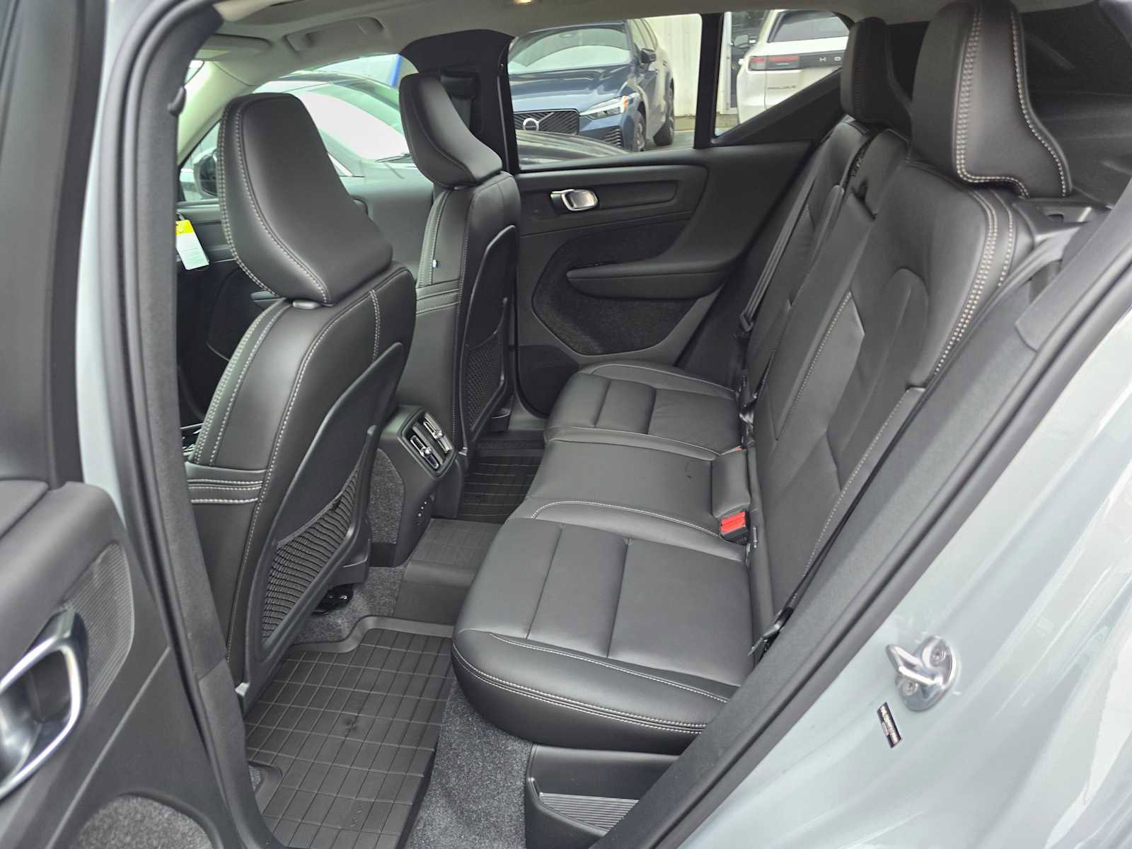 New 2026 Volvo XC40 B5 Plus w/ Protection Package Premier image 16