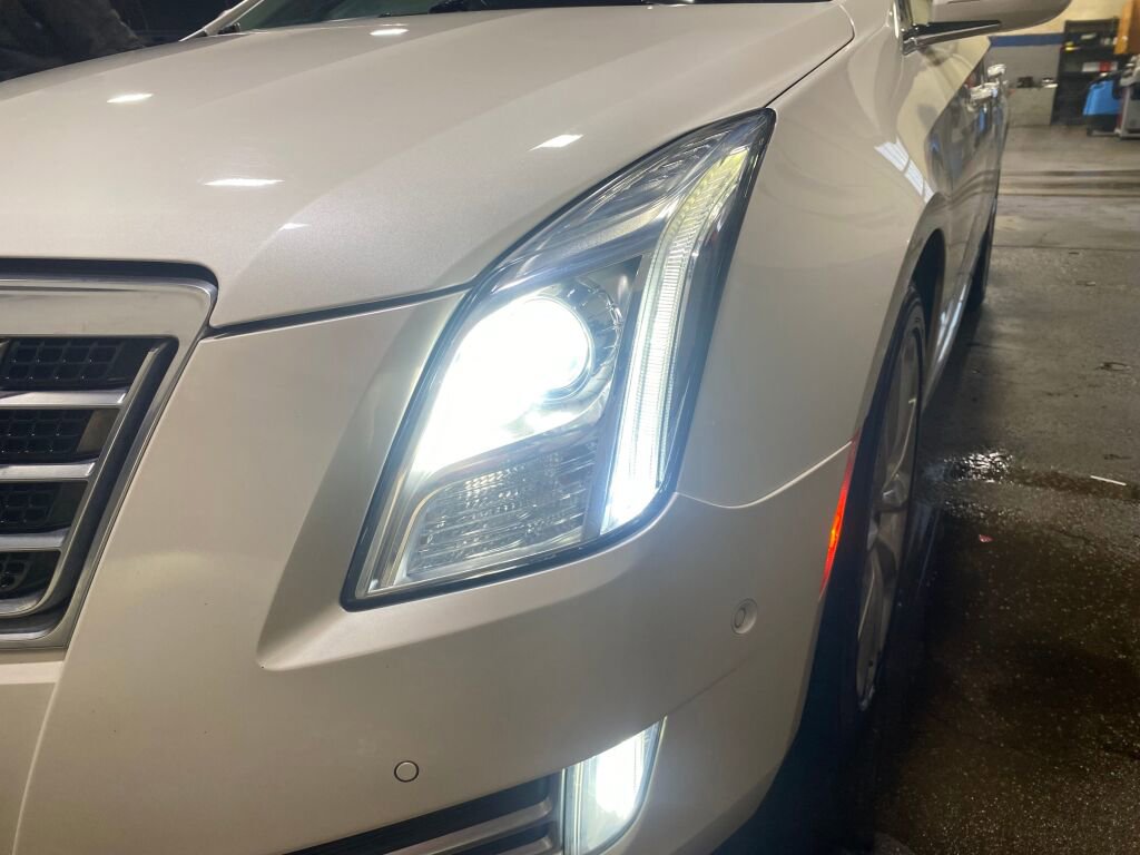 Used 2014 Cadillac XTS Platinum image 28