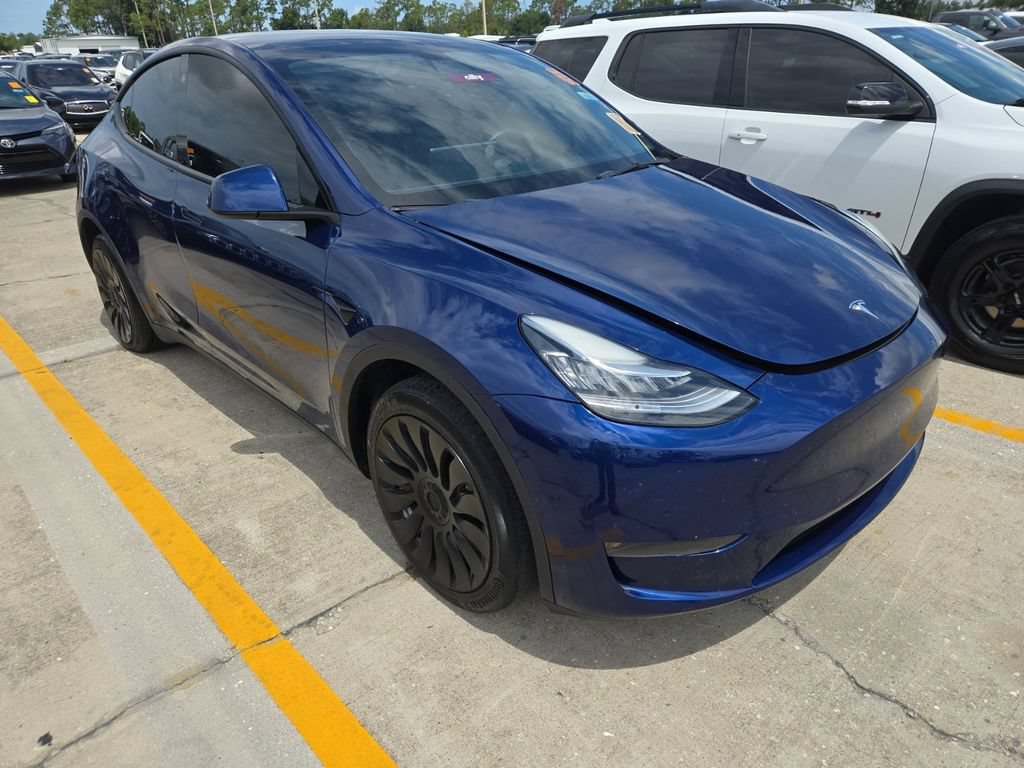 Used 2021 Tesla Model Y Long Range AWD/4WD image 3