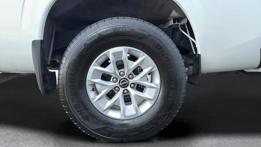 Certified 2024 Nissan Frontier SV w/ Technology Package image 13