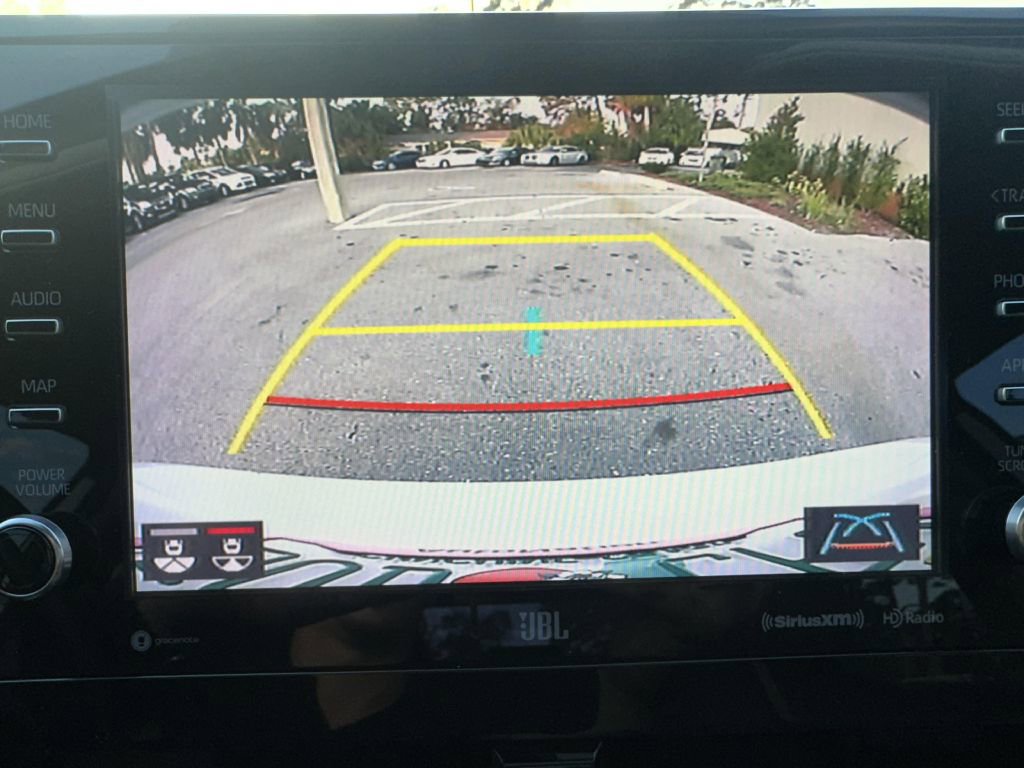 Used 2021 Toyota Camry XSE image 9