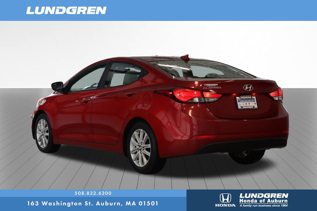 Used 2016 Hyundai Elantra SE w/ Option Group 02 FWD image 3