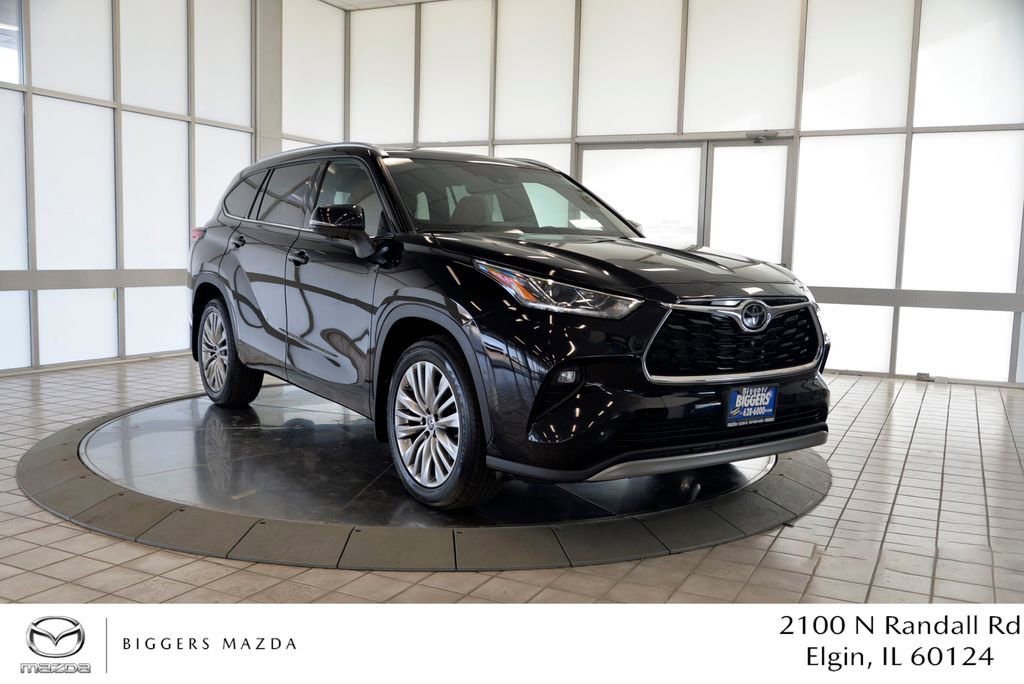 Used 2022 Toyota Highlander Platinum AWD/4WD image 1