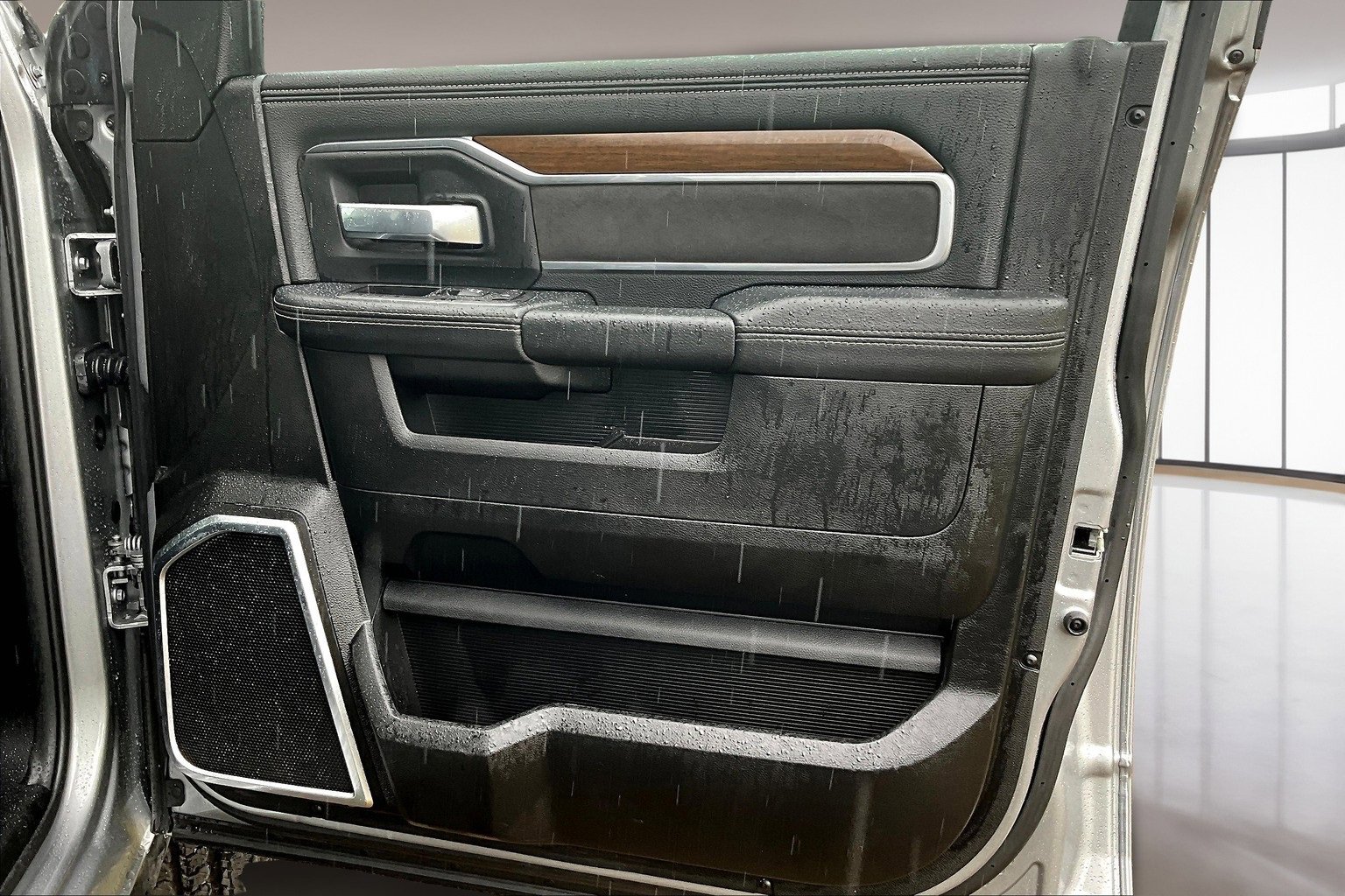 Used 2024 RAM 2500 Laramie image 22