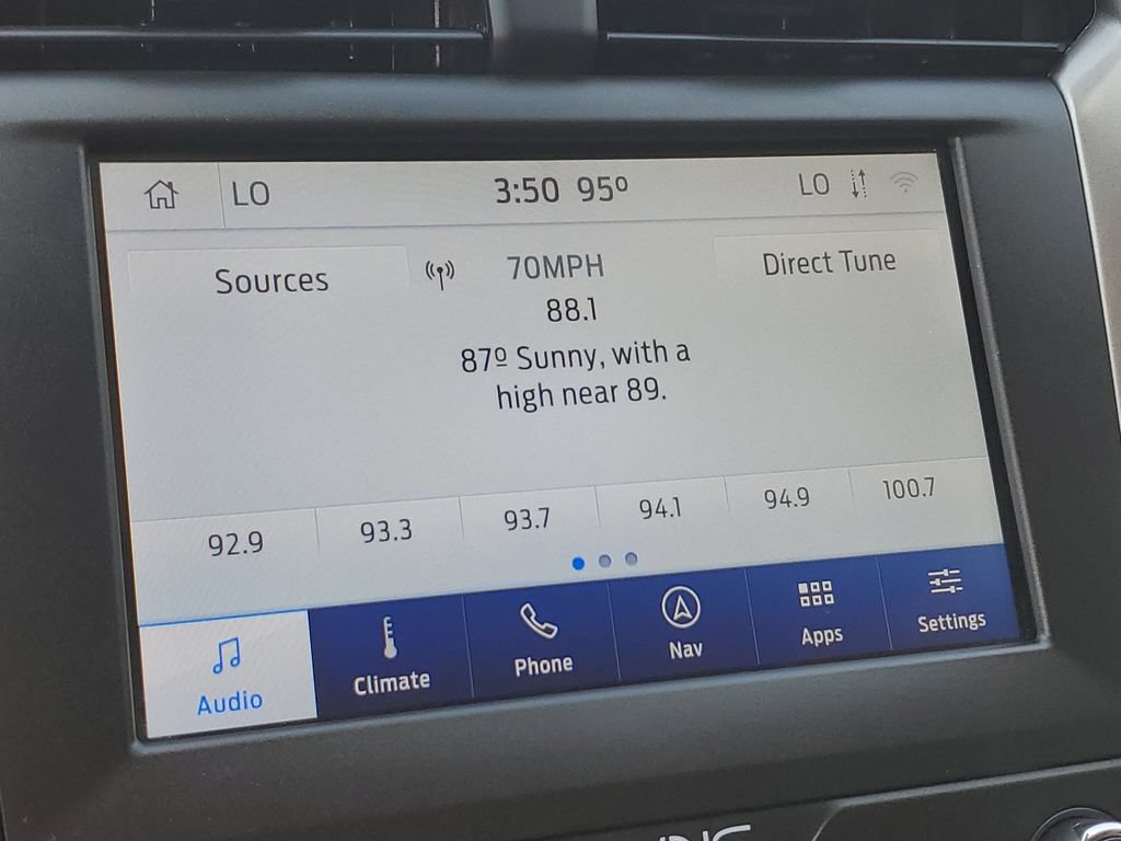 Used 2020 Ford Fusion SE FWD image 14