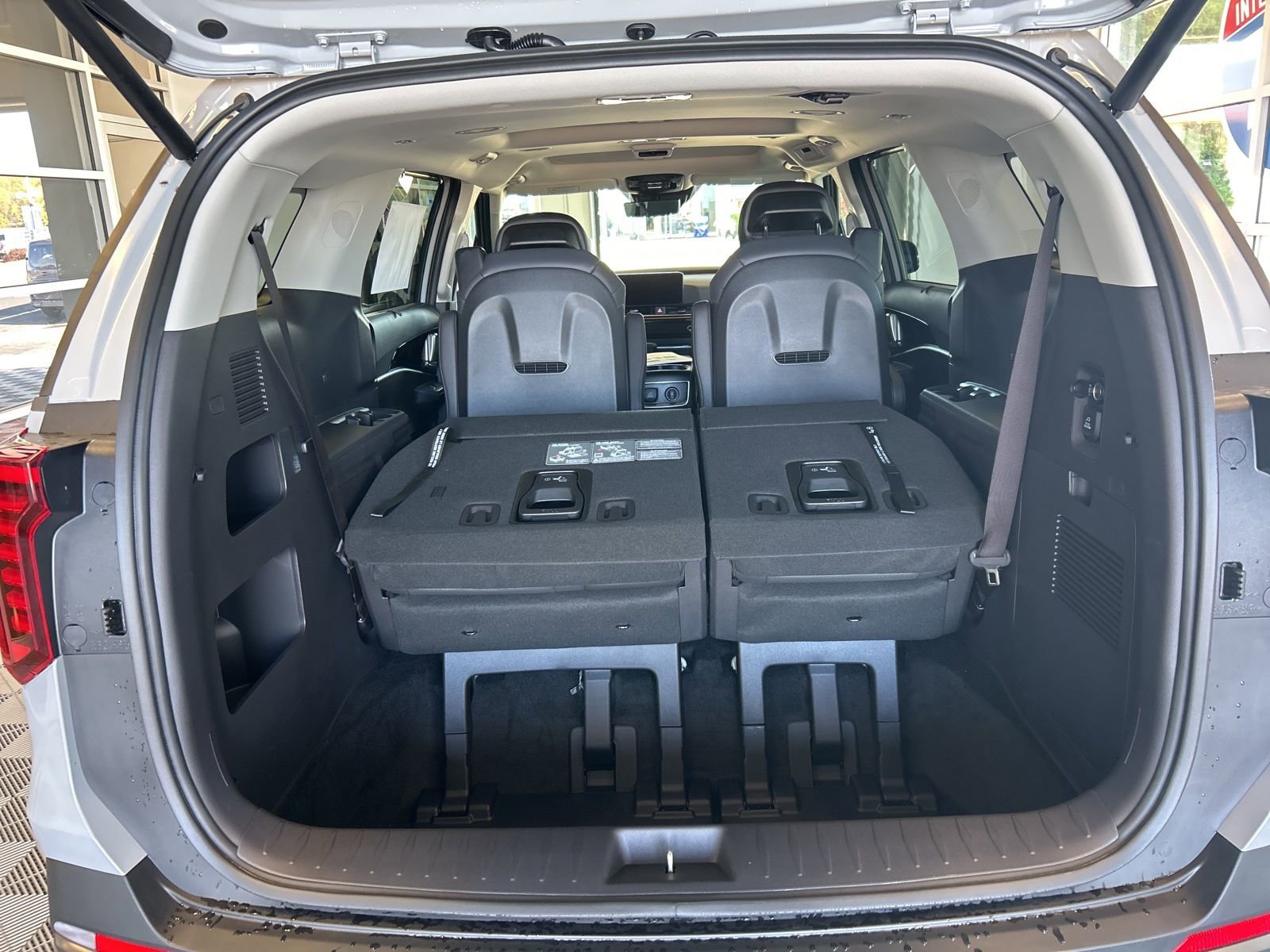 New 2026 Kia Carnival SX Prestige image 10