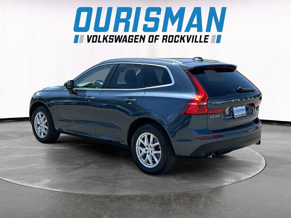 Used 2021 Volvo XC60 T5 Momentum image 4