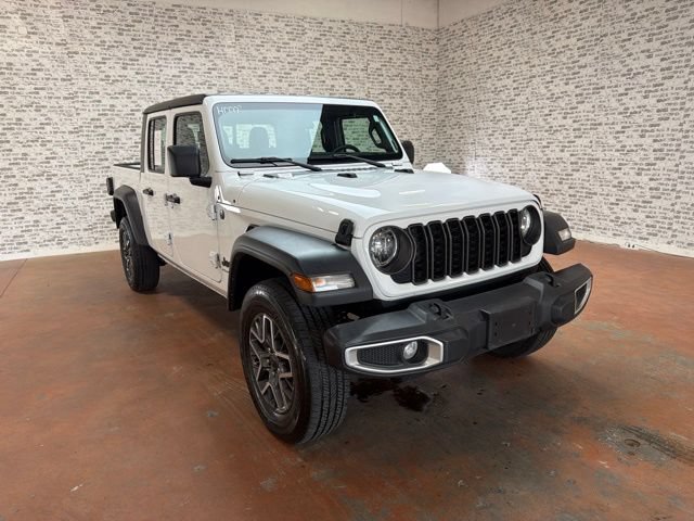Used 2024 Jeep Gladiator Sport