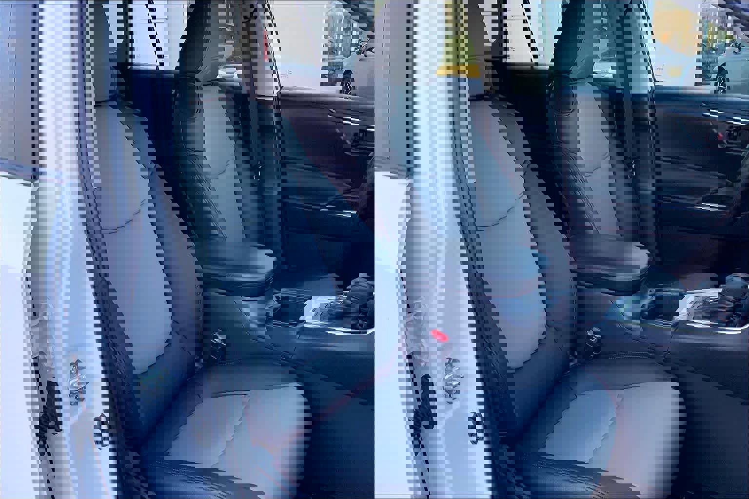 Used 2025 Toyota RAV4 LE image 9