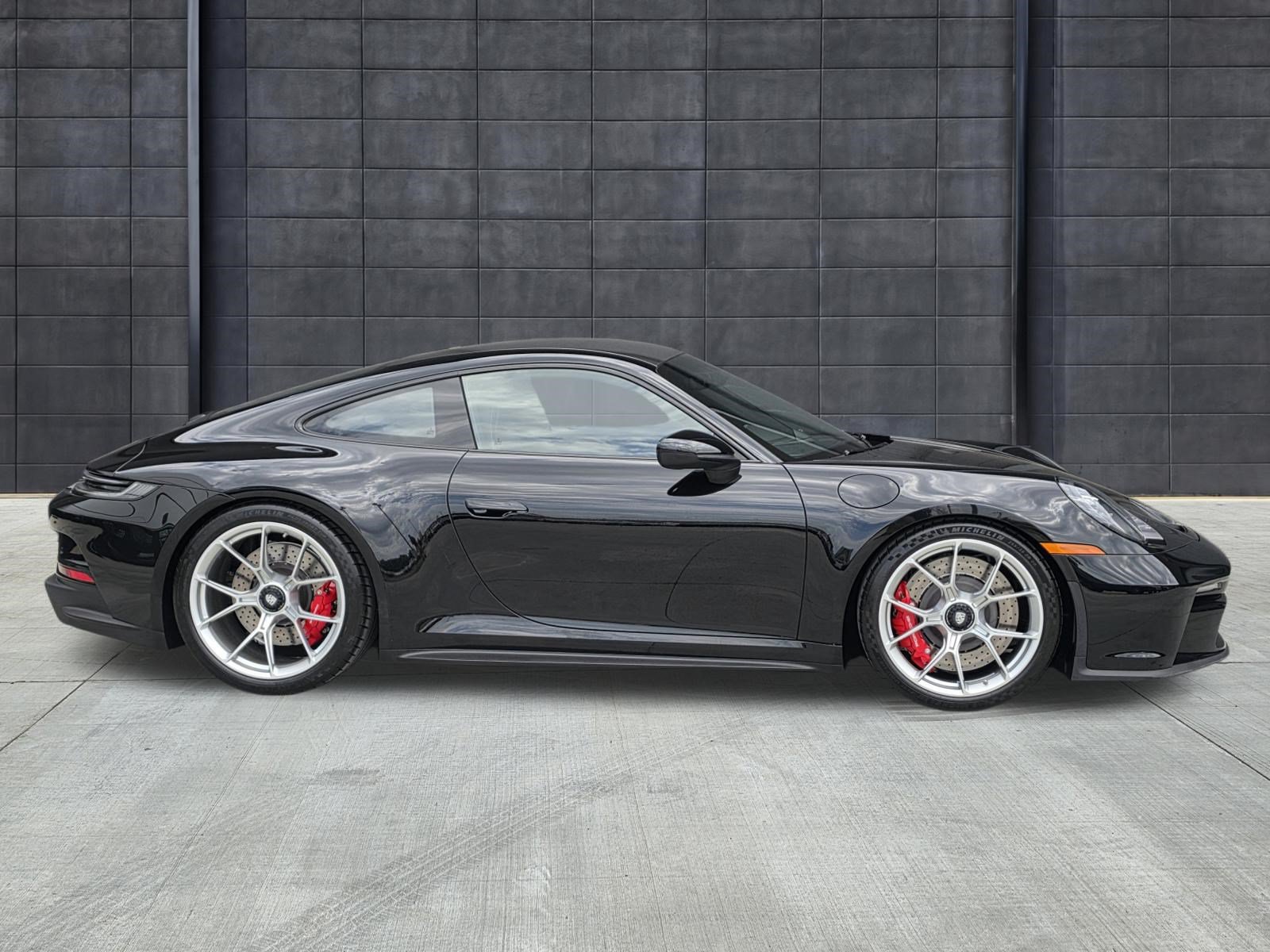 Certified 2023 Porsche 911 GT3 RWD image 7