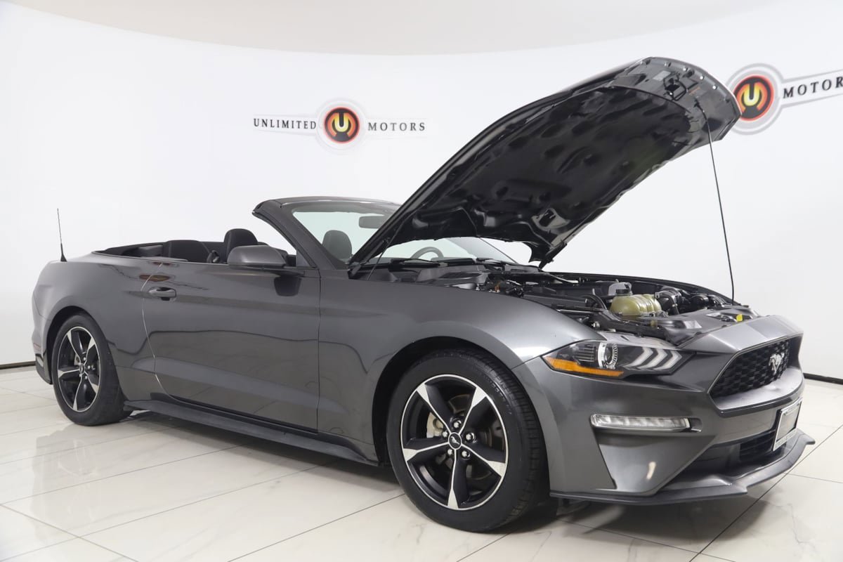 Used 2020 Ford Mustang Convertible RWD image 21
