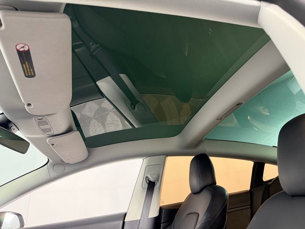 Used 2023 Tesla Model 3 Standard Range image 24