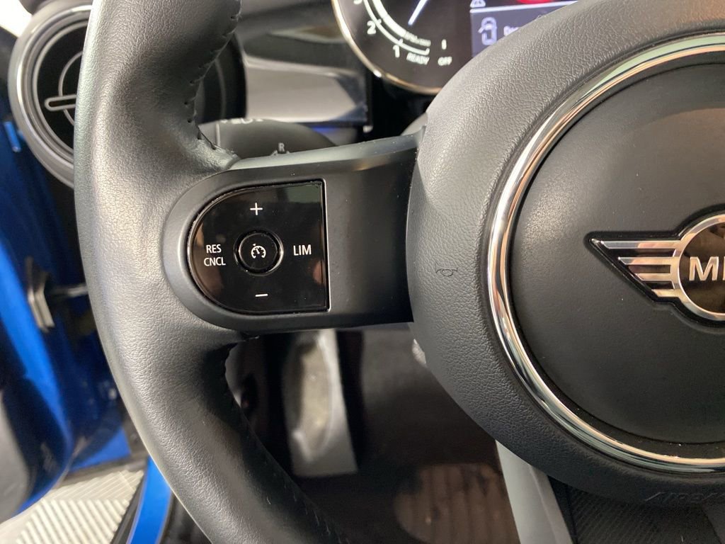 Certified 2023 MINI Cooper 4-Door Hardtop image 12