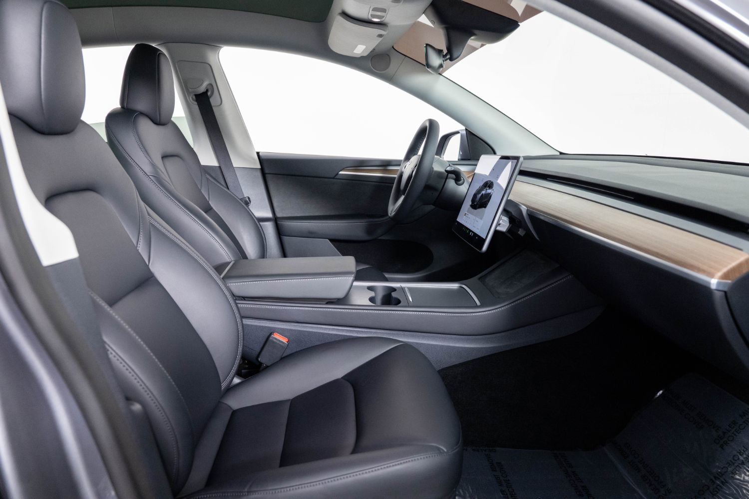 Used 2025 Tesla Model Y Long Range RWD image 26