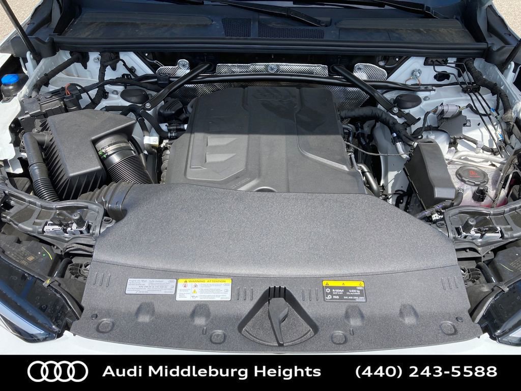 Used 2025 Audi Q5 Premium w/ Convenience Package image 19