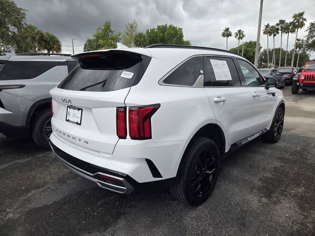 Used 2022 Kia Sorento SX AWD/4WD image 5