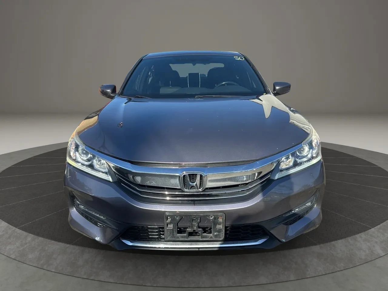 Used 2017 Honda Accord Sport image 2