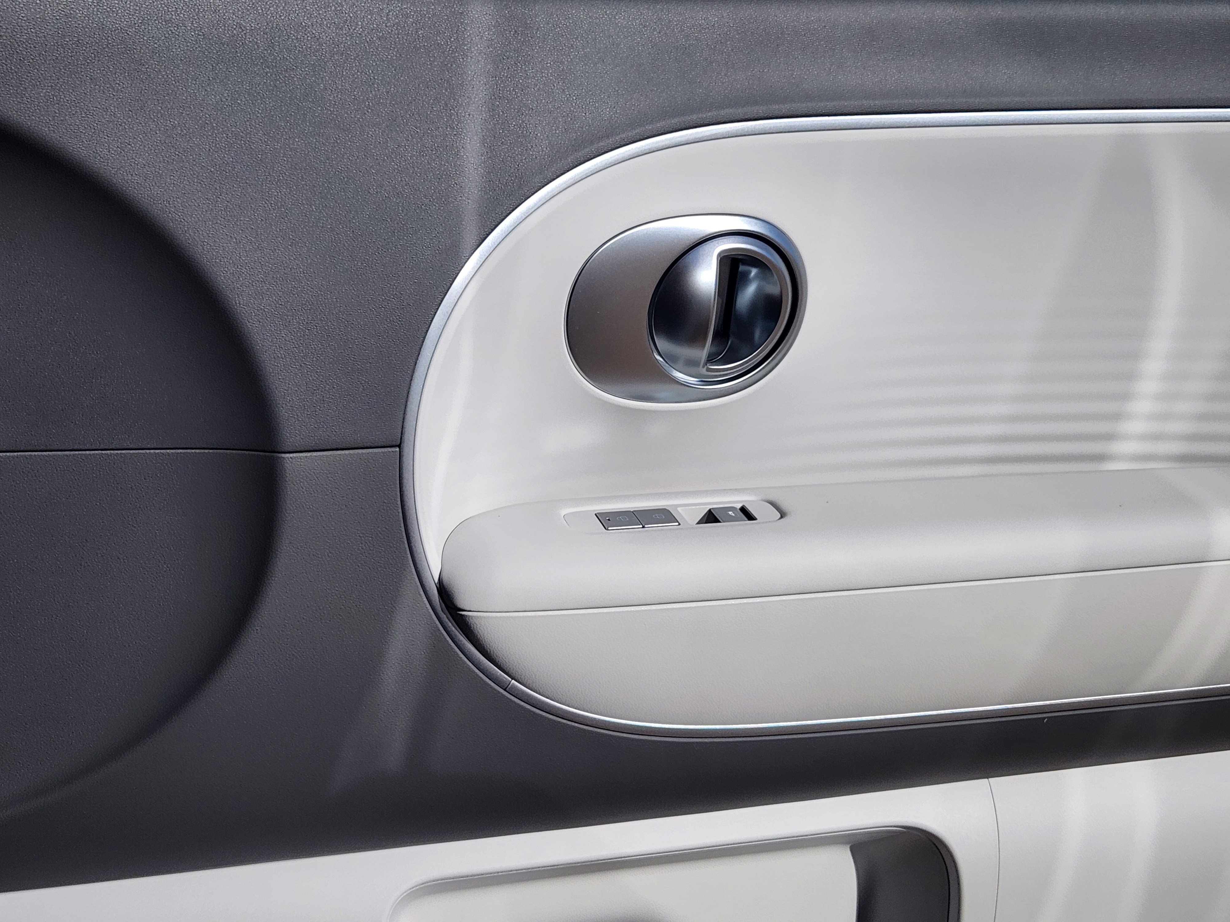 New 2026 Hyundai Ioniq 9 SE image 14