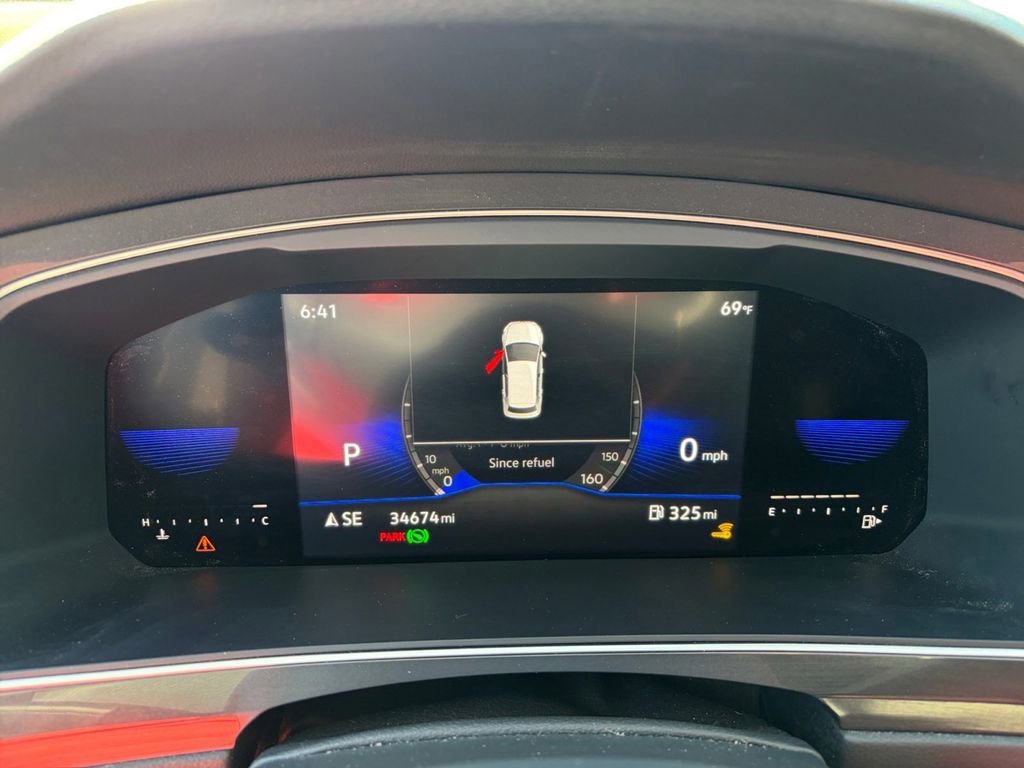 Certified 2023 Volkswagen Tiguan SE w/ Panoramic Sunroof Package image 21