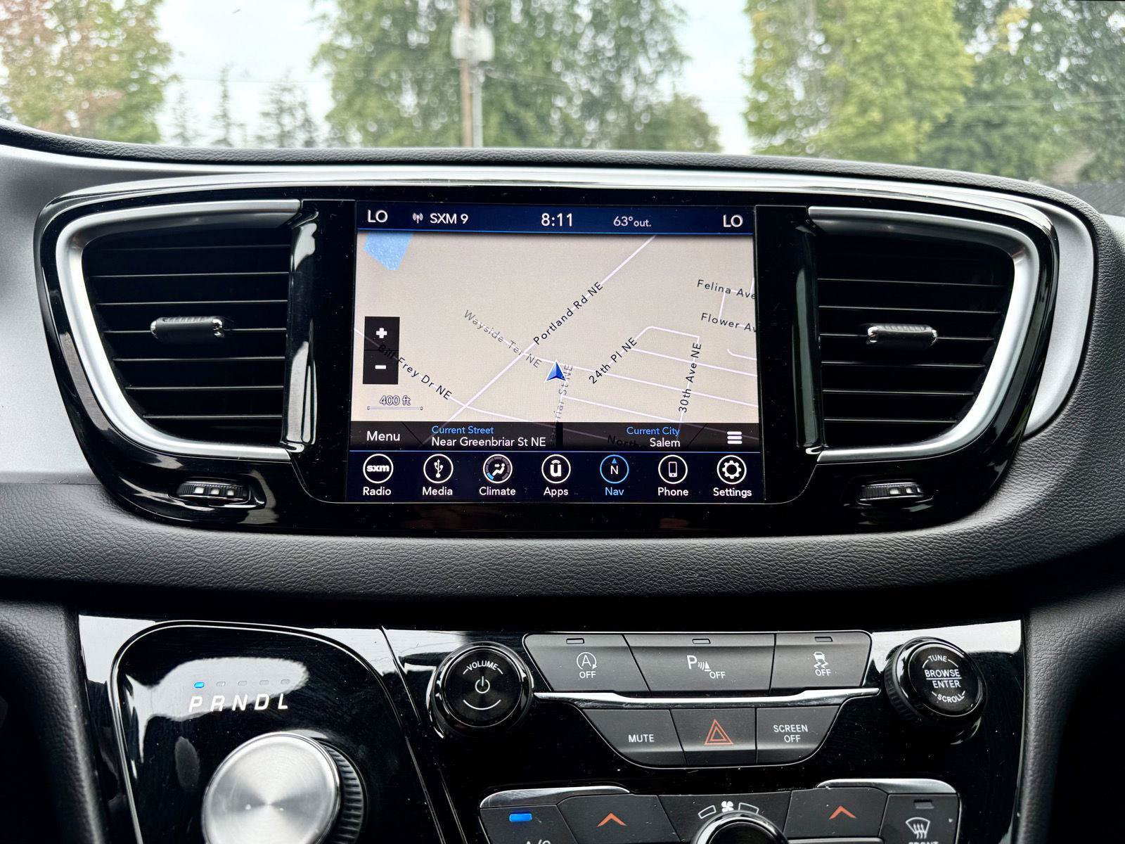 Used 2019 Chrysler Pacifica Touring Plus w/ S Appearance Package FWD image 11
