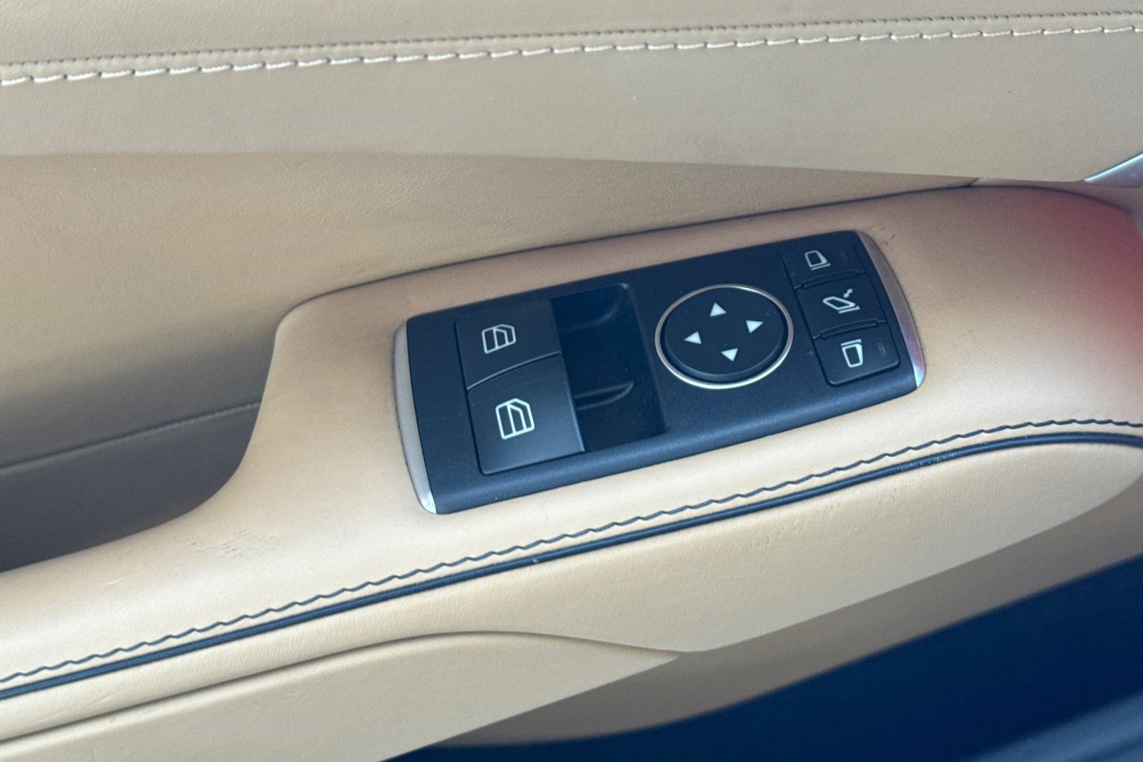 Certified 2017 Mercedes-Benz SL 550 image 14