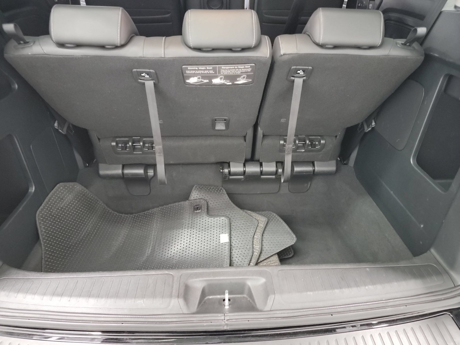 Certified 2024 Honda Odyssey Touring image 26