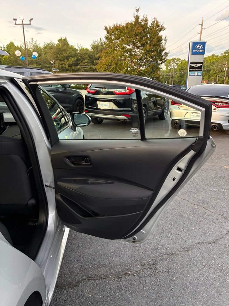 Used 2024 Toyota Corolla LE FWD image 41