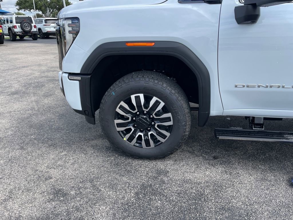 New 2026 GMC Sierra 3500 Denali Ultimate image 28