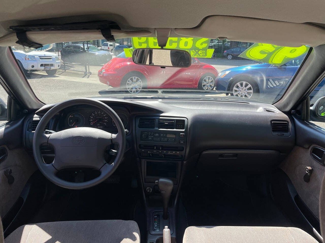 Used 1993 Toyota Corolla Deluxe FWD image 8