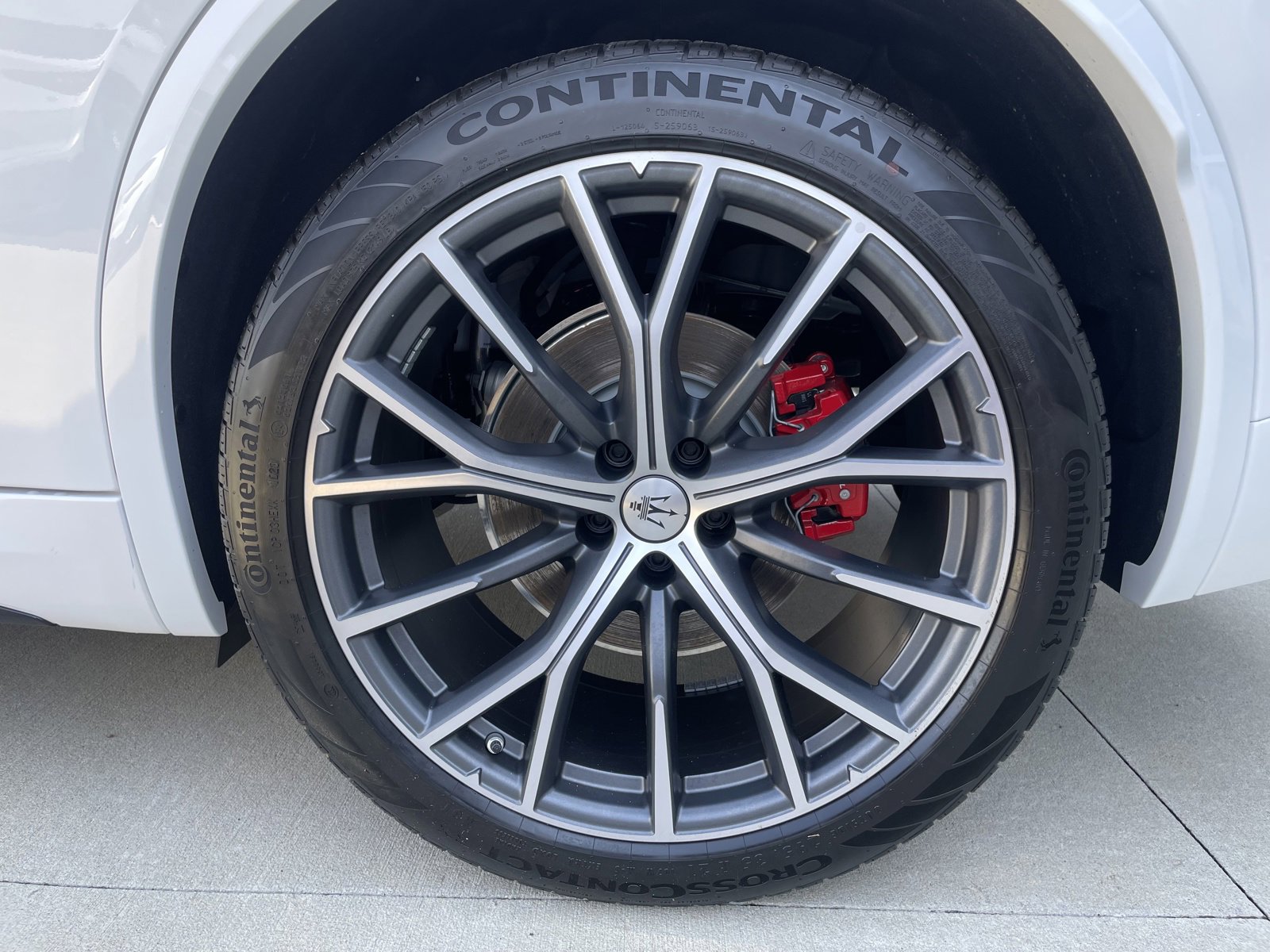 New 2024 Maserati Grecale Modena image 8